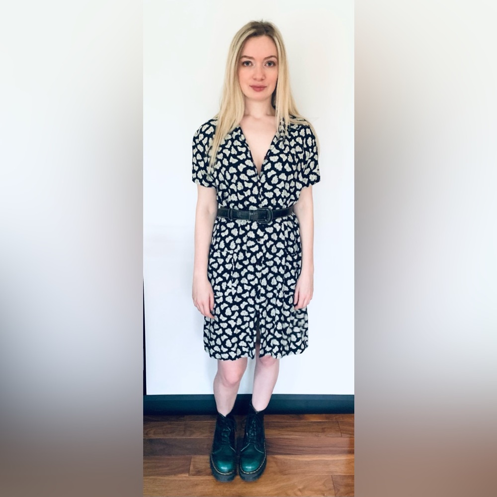 Butterfly Floral Black & white cotton button up collared dress Eur 40 US 8-10